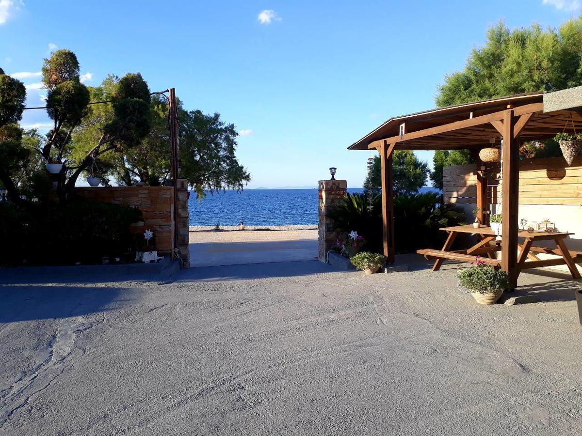 Almirikia Apartments Mourteri Exterior photo